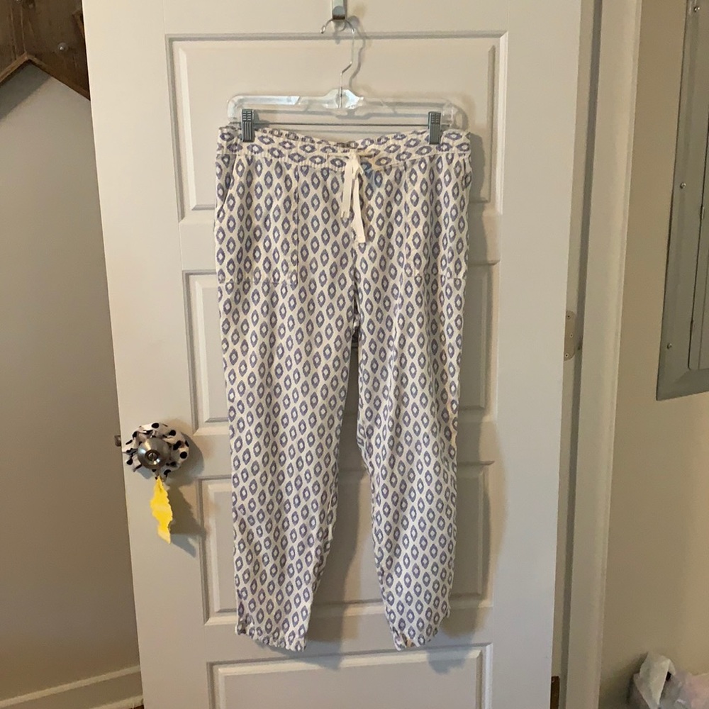 patterned pants